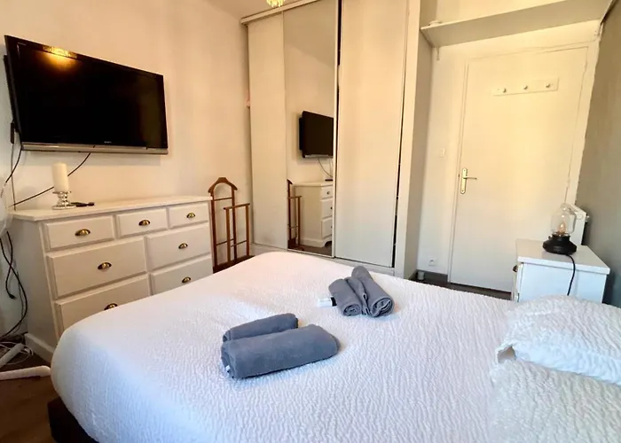 Apartment Casamea - 2 Chambres, Proche Hopital, Wifi, Clim